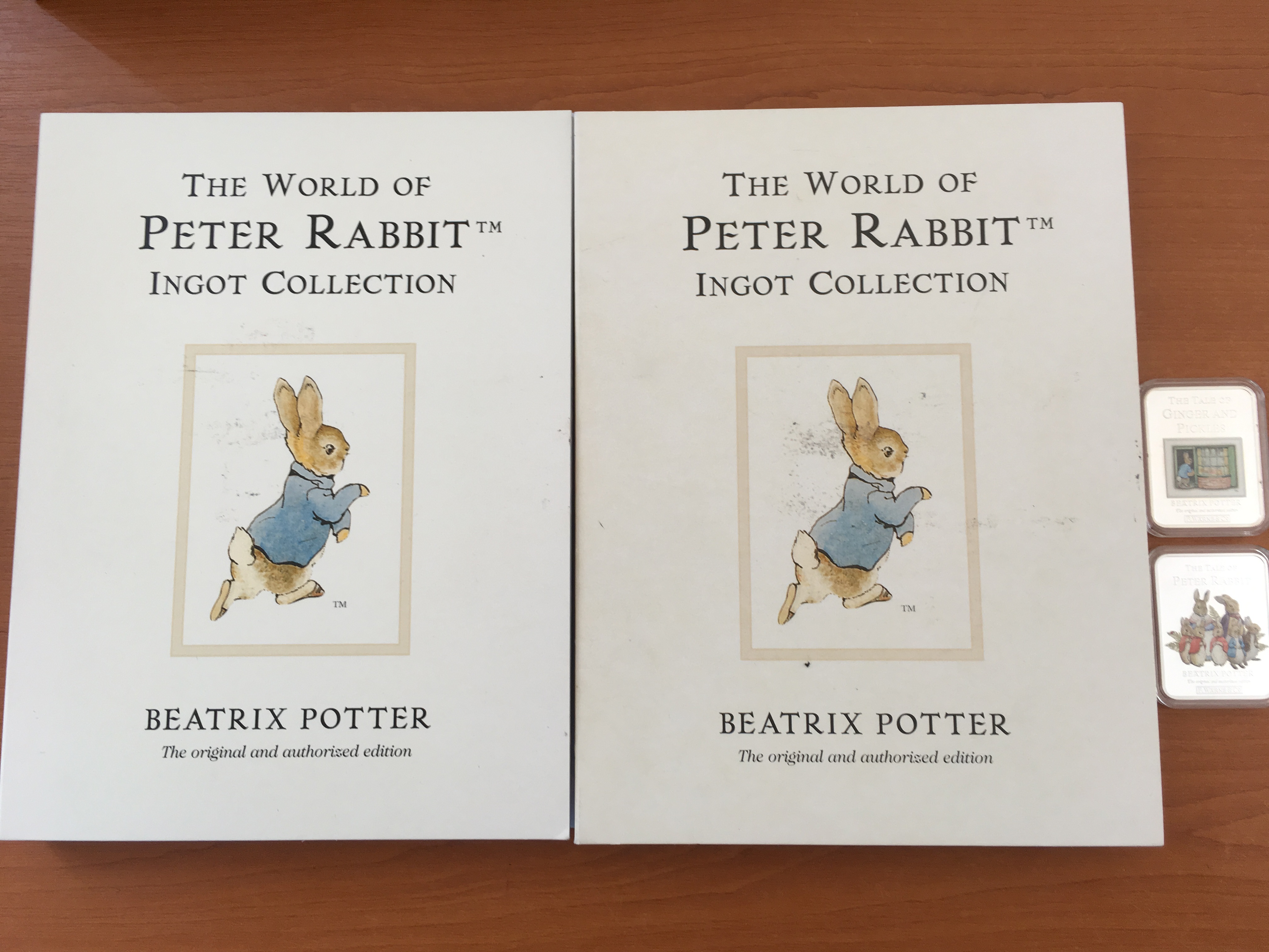 MEDALLIONS: WESTMINSTER "THE WORLD OF PETER RABBIT" SILVER PLATED INGOT COLLECTION SET OF 24 IN TWO - Image 2 of 6