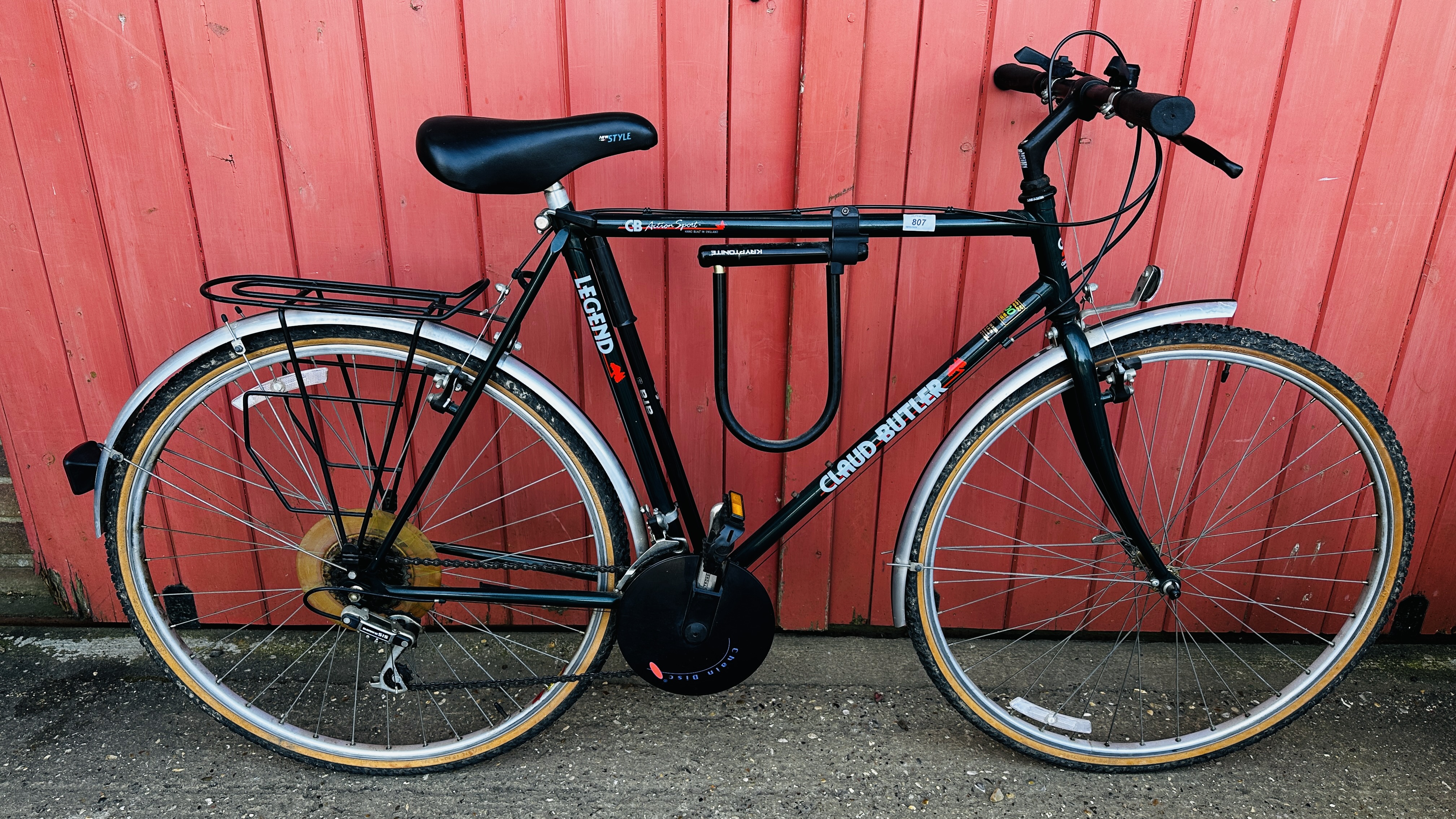 A GENT'S CLAUDE BUTLER LEGAND 18 SPEED BICYCLE.