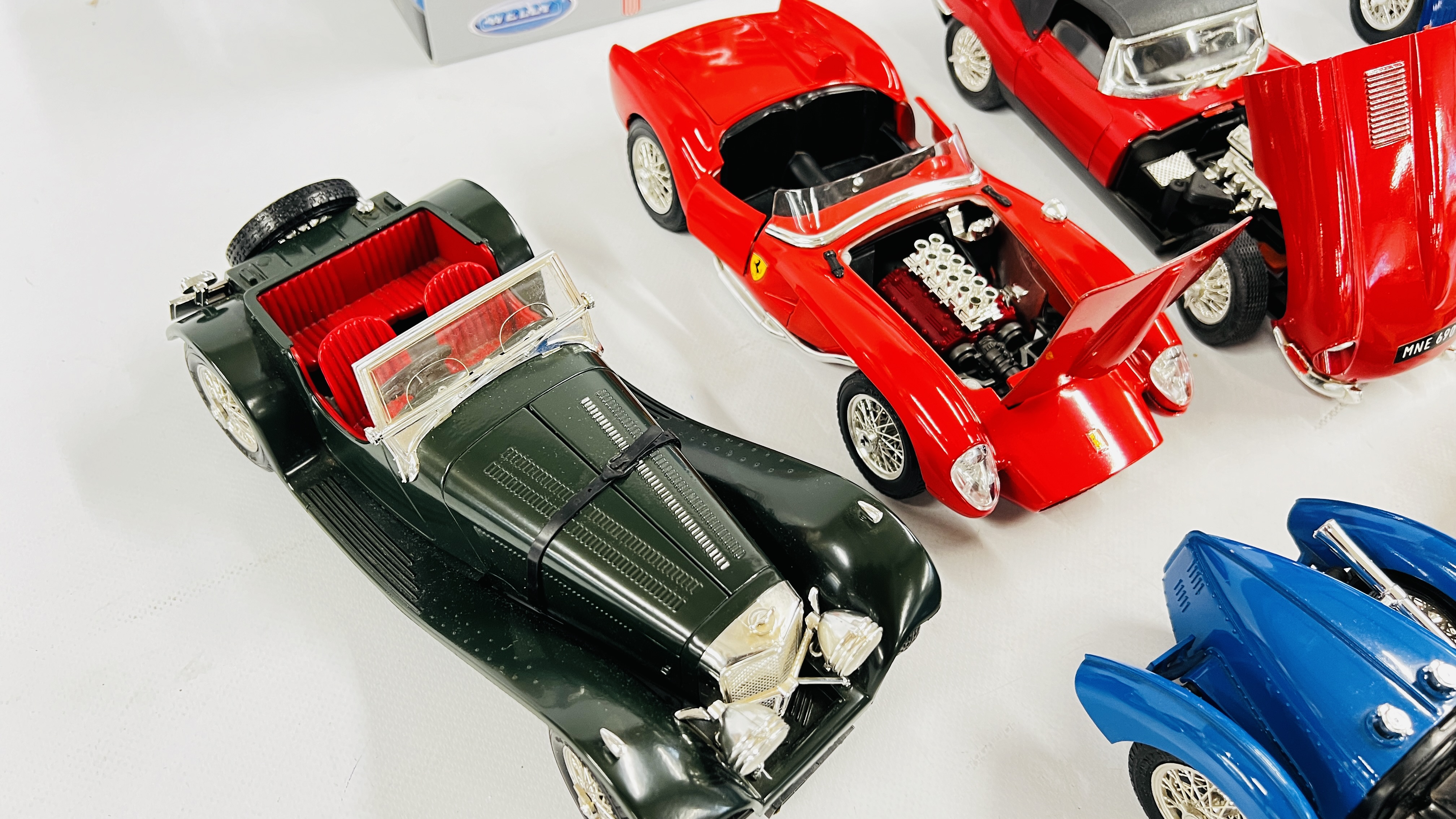 A GROUP OF 4 DIE-CAST BURAGO SALOON CARS AND A BURAGO FERRARI, - Image 4 of 8