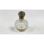A VICTORIAN SILVER AND CUT GLASS PERFUME DECANTER, LONDON 1898 MAKER GIBSON & LANGMAN.