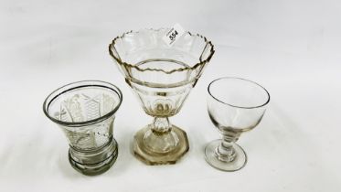 A GROUP OF VINTAGE GLASS TO INCLUDE A GOBLET,