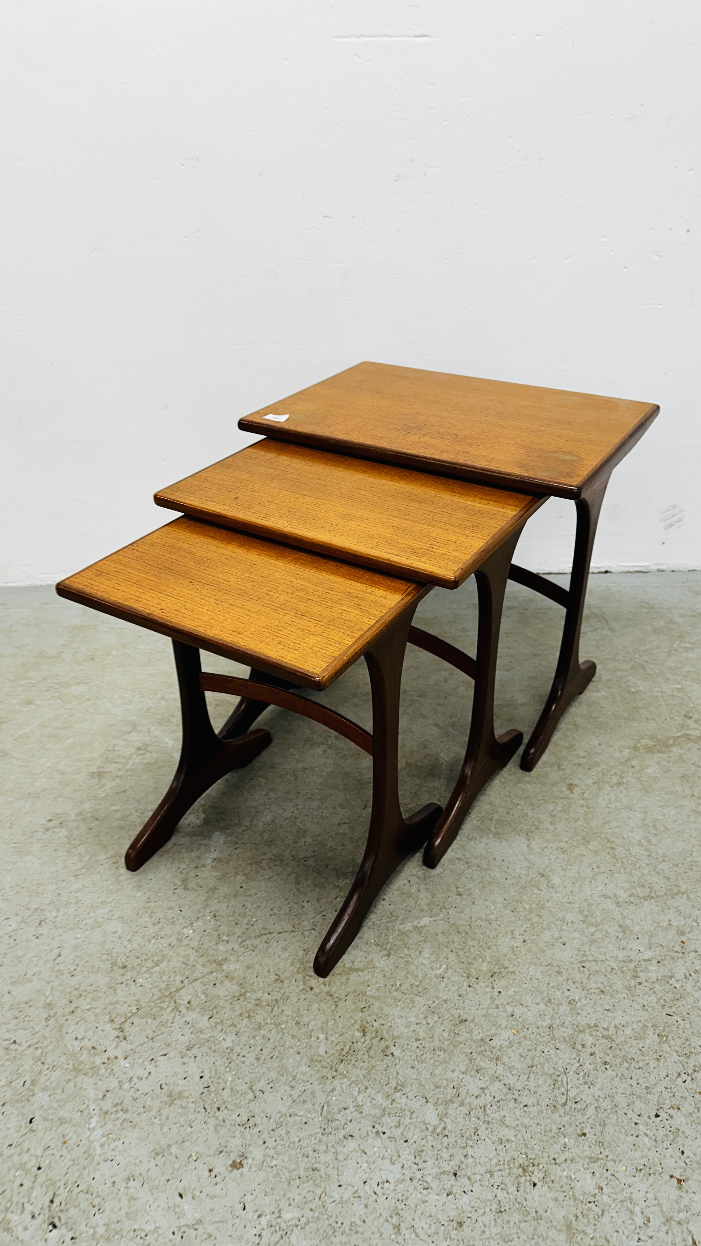 NEST OF 3 MID CENTURY G PLAN TEAK OCCASIONAL TABLES. - Image 2 of 13