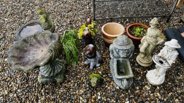A GROUP OF GARDEN STONEWORK AND PLANTERS TO INCLUDE FIGURES, ANIMALS, BIRD BATHS, ETC.
