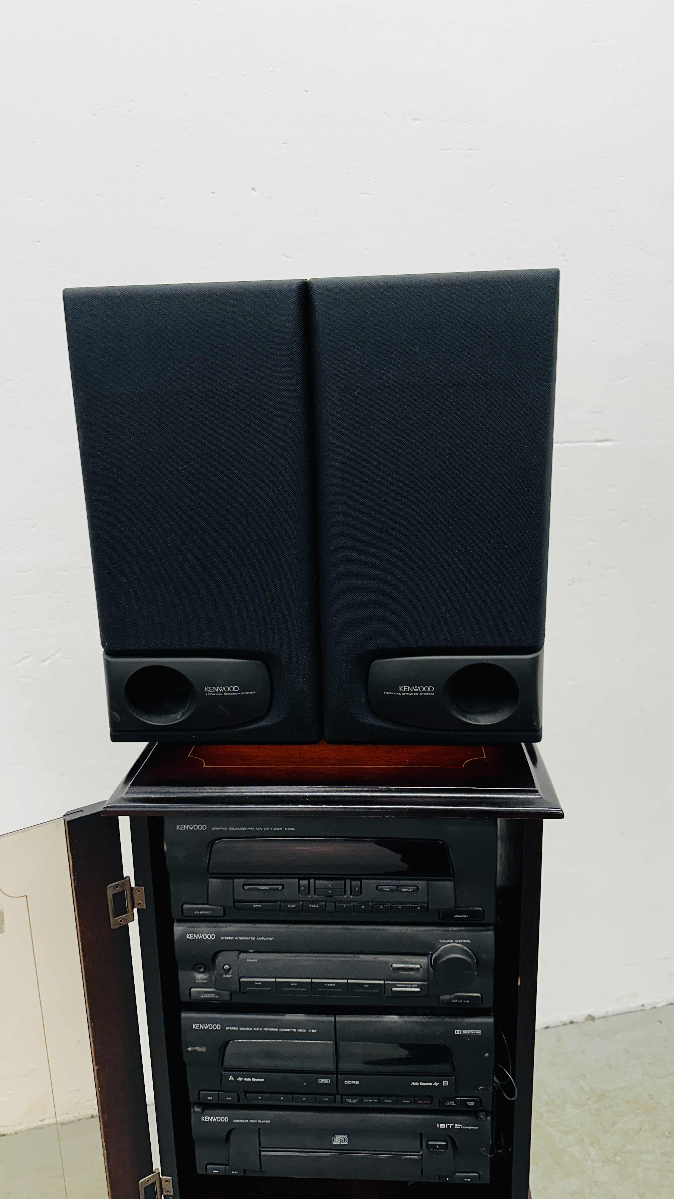 KENWOOD MIDI HI-FI SYSTEM IN CABINET COMPLETE WITH LOUDSPEAKERS, - Image 3 of 5