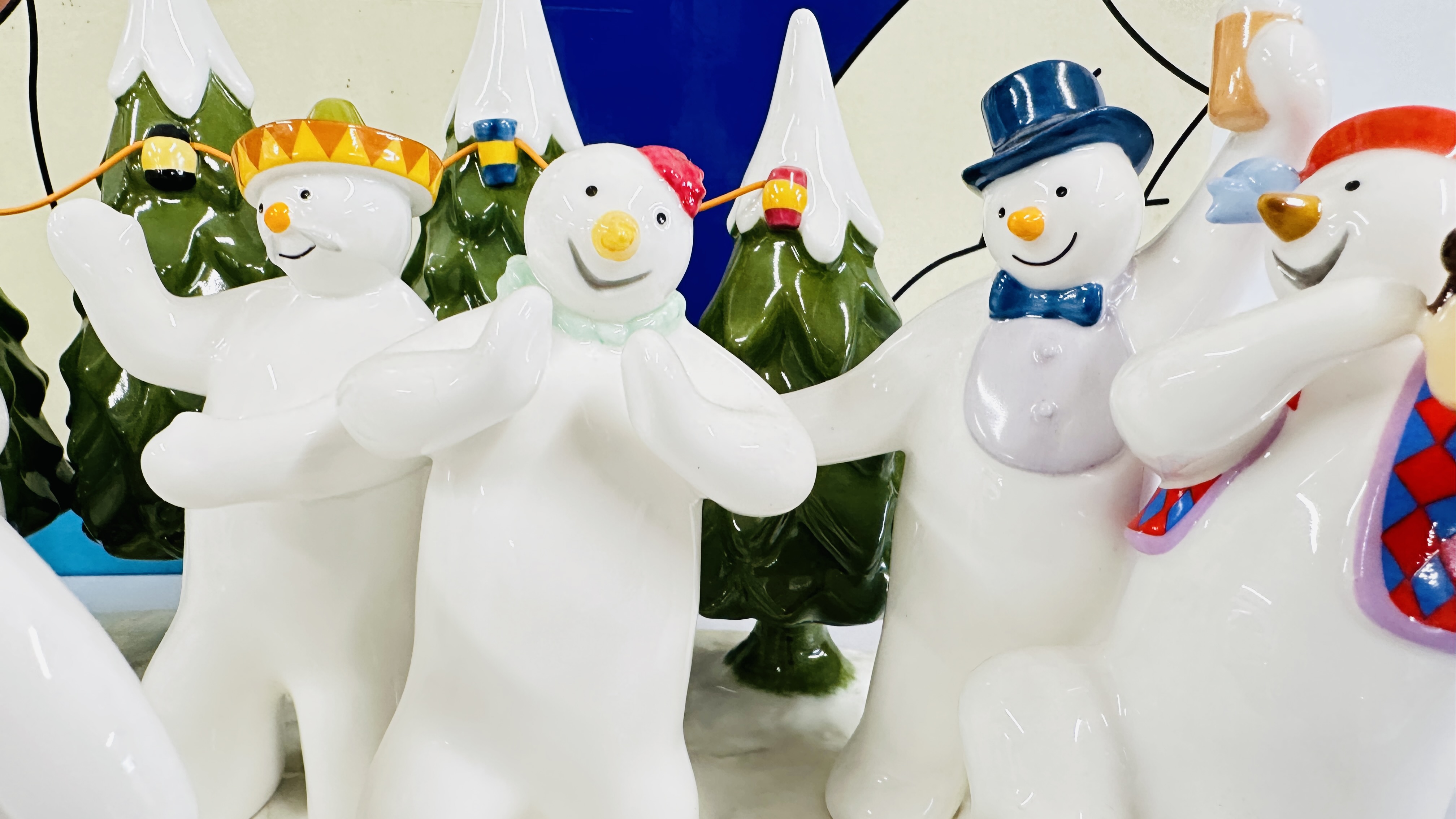 COALPORT CHARACTERS "THE SNOWMAN" THE SNOWMENS PARTY No. - Image 7 of 12