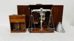 1950'S AVERY DE GRAVE 7lb PORTABLE INSPECTORS BEAM SCALE ENGRAVED NORTHAMPTONSHIRE COUNTY COUNCIL