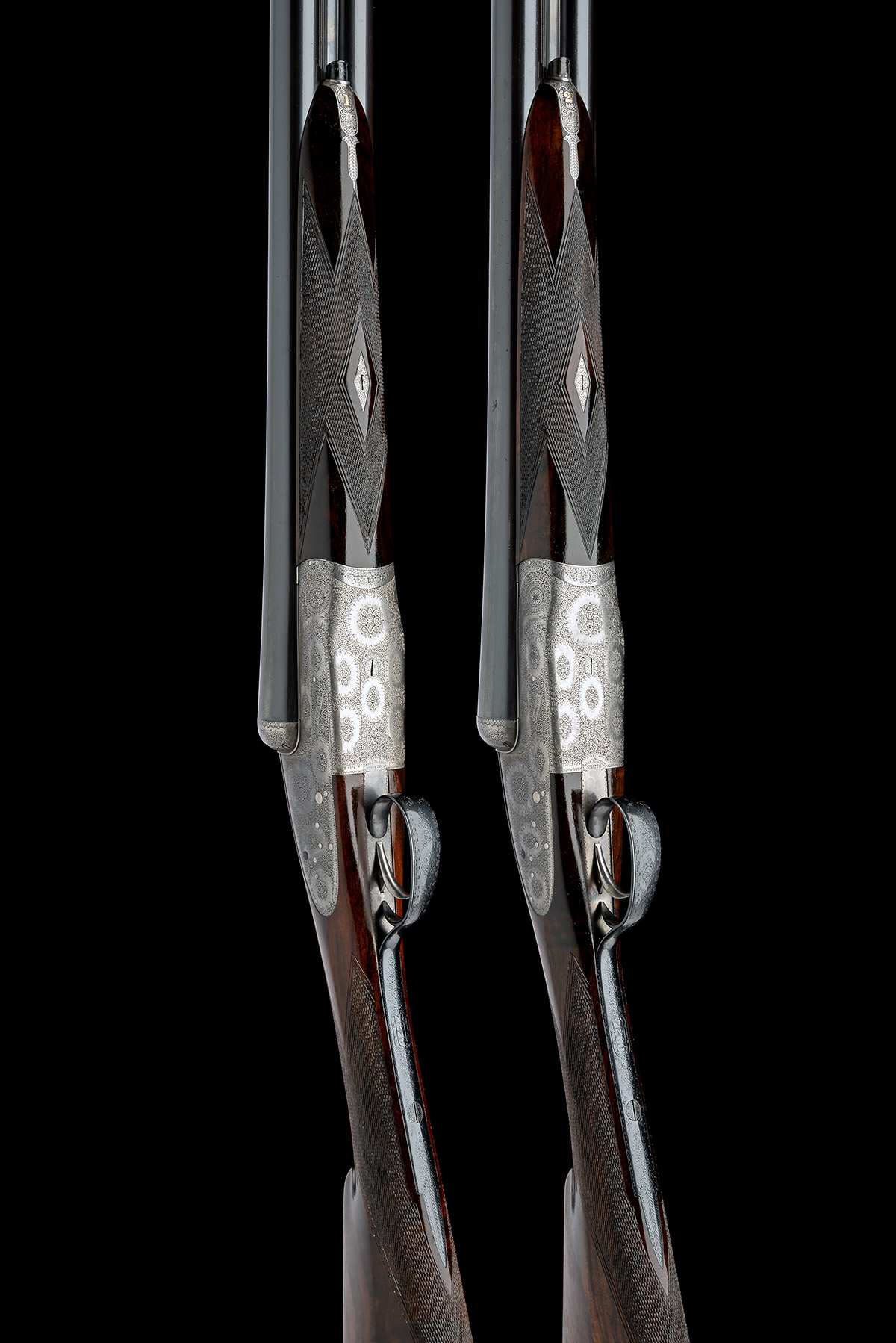 BOSS & CO. A PAIR OF 12-BORE EASY-OPENING ROUNDED-BAR SINGLE-TRIGGER SIDELOCK EJECTORS, serial no. - Image 3 of 11