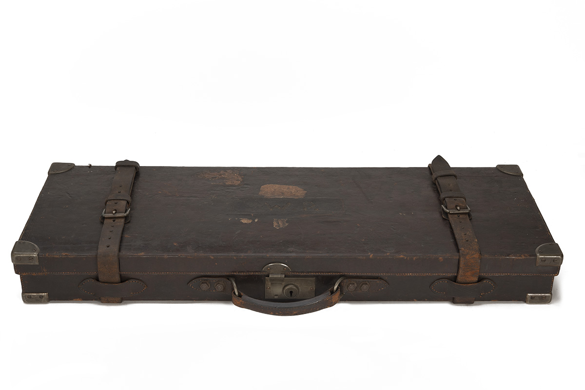 A BRASS-CORNERED LEATHER DOUBLE GUNCASE, fitted for 28in. barrels (could adapt to 30in.), the - Image 2 of 2
