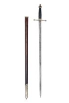 A GEORGE V SCOTTISH REGIMENTAL OFFICER'S DRESS SWORD FOR THE SCOTTISH BORDERERS, early 20th Century,