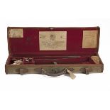 HOLLAND & HOLLAND A CANVAS AND LEATHER SINGLE GUNCASE, fitted for 27in. barrels, the interior