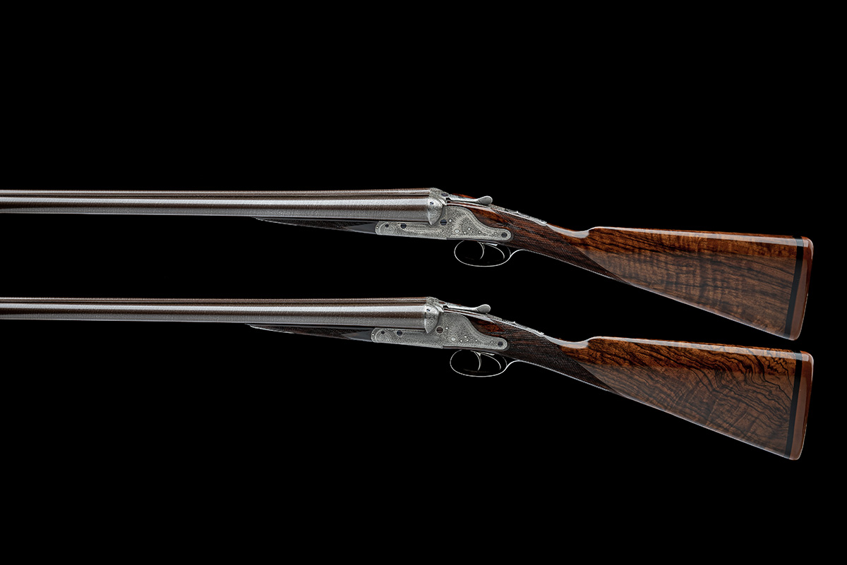 CHARLES LANCASTER A PAIR OF 12-BORE ASSISTED-OPENING BACK-ACTION SIDELOCK EJECTORS, serial no. - Bild 2 aus 4