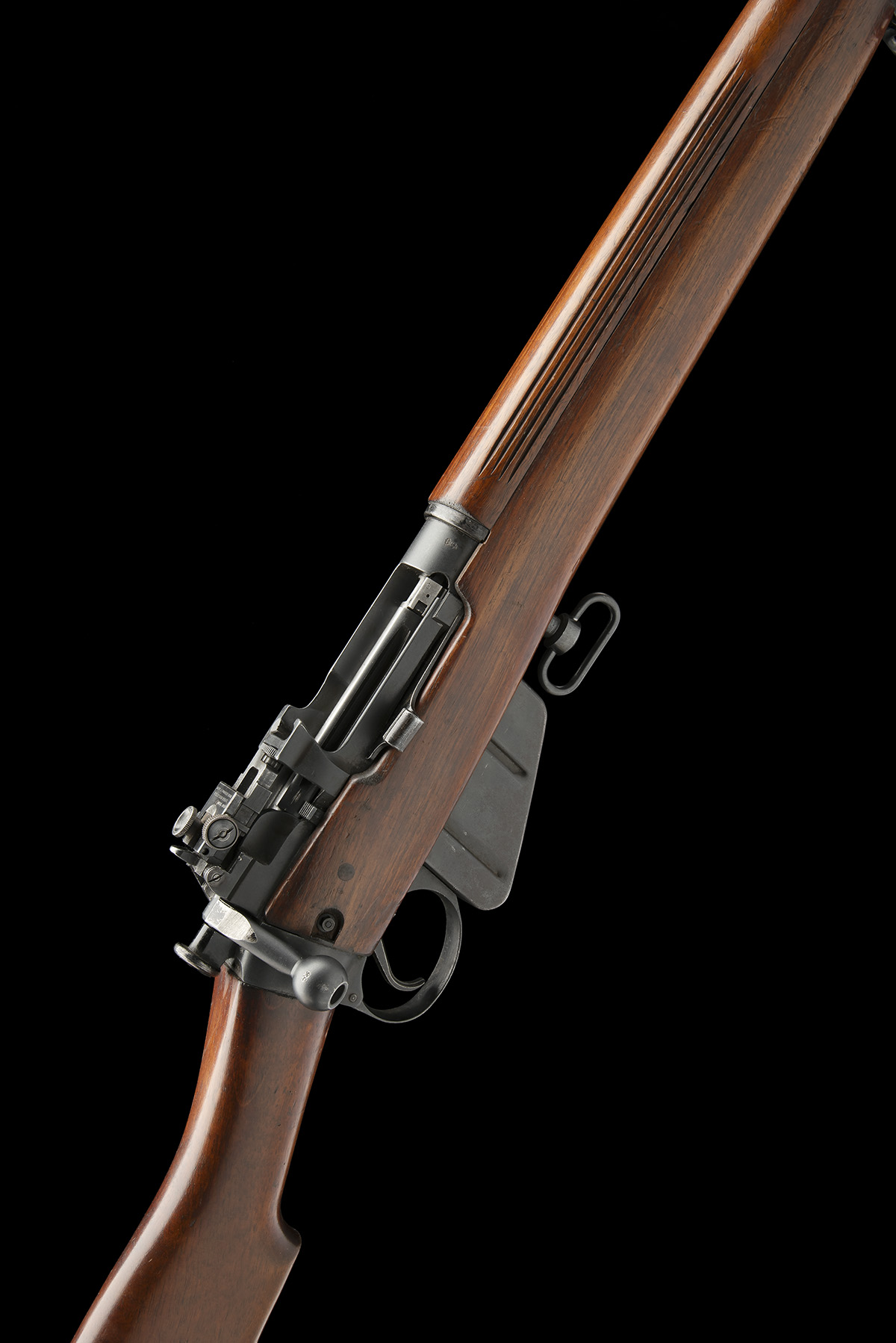 ENFIELD A RARE .303 (BRIT.) 'NO.4 MK.I' TRIALS SERVICE RIFLE, serial no. A0421, dated 1933, 25 1/ - Bild 2 aus 4