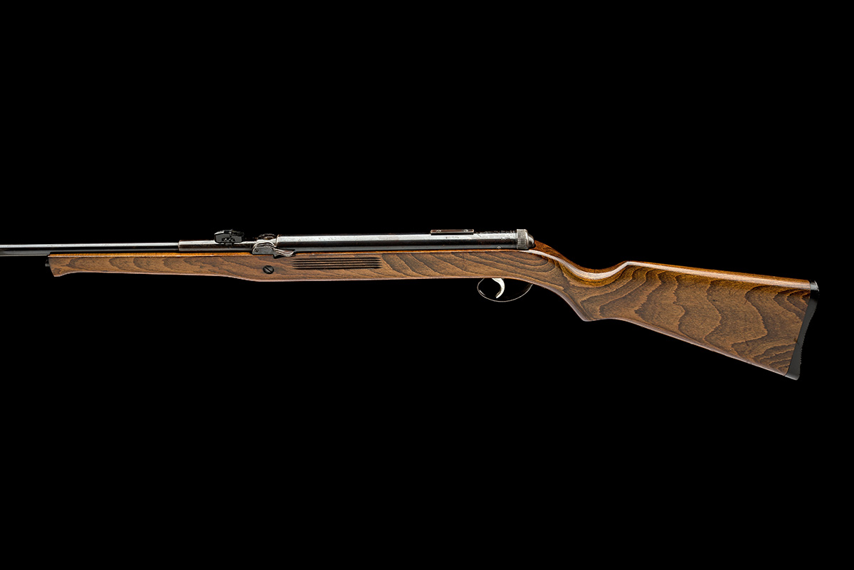 A RARE .22 BRITISH DIANA G55 UNDER-LEVER AIR-RIFLE, serial no. 550018, circa 1959-60, with 17 1/2in. - Image 2 of 4