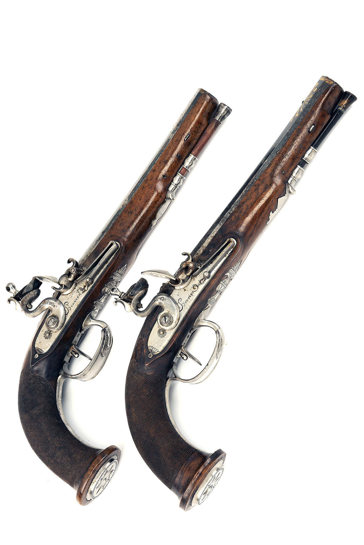 A GOOD CASED PAIR OF 22-BORE FLINTLOCK FRENCH RIFLED OFFICER'S PISTOLS SIGNED 'HURTIER', no - Bild 2 aus 4
