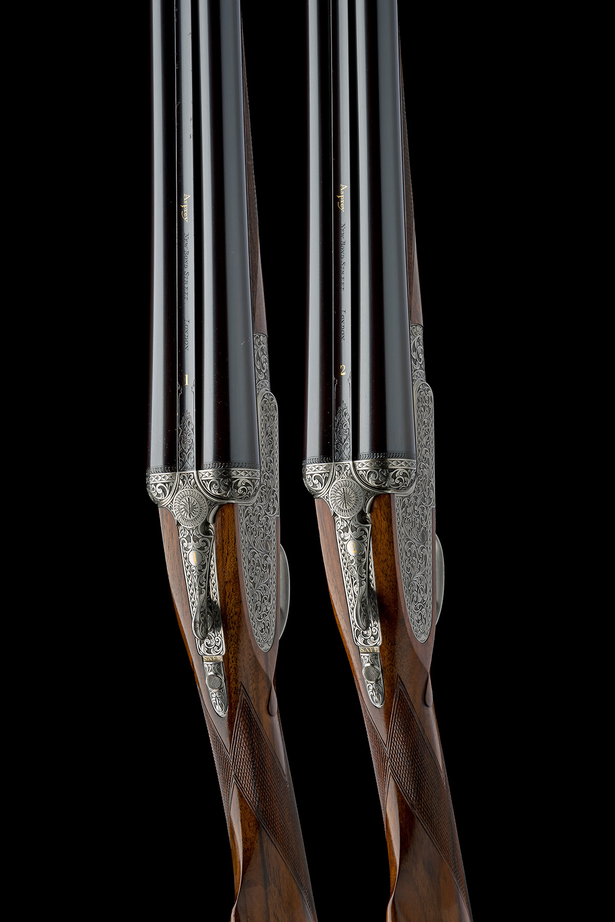 ASPREY A PAIR OF FRENETTE-ENGRAVED 12-BORE SINGLE-TRIGGER SELF-OPENING PINLESS SIDELOCK EJECTORS, - Bild 4 aus 4