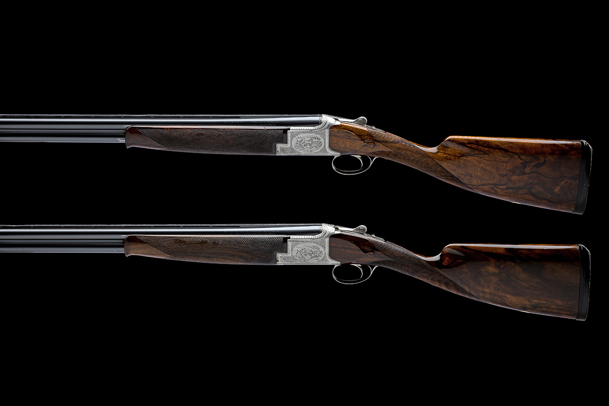 BROWNING ARMS COMPANY A PAIR OF BODSON AND PIROTTE-ENGRAVED 12-BORE 'D4' SINGLE-TRIGGER OVER AND - Image 2 of 11