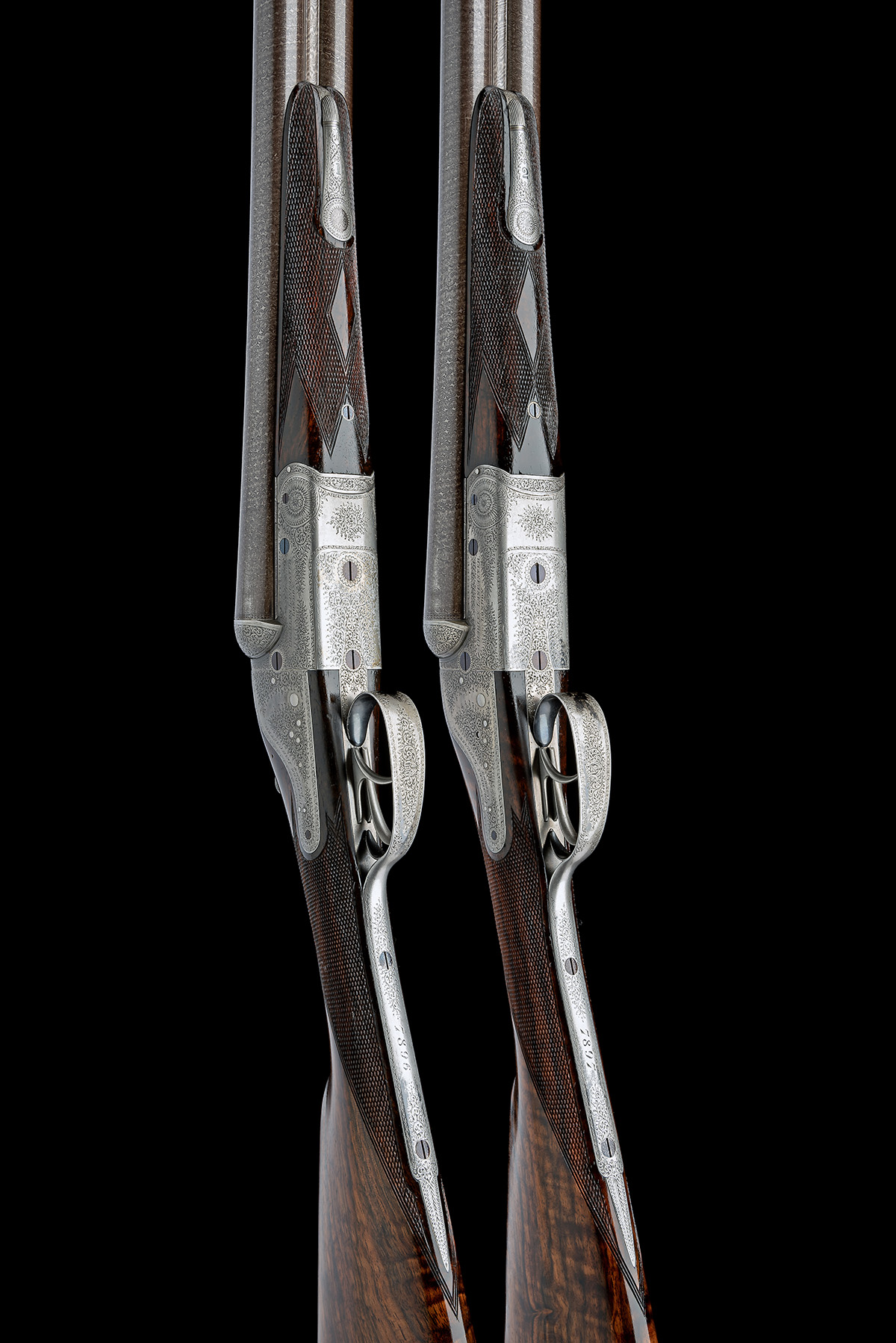 CHARLES LANCASTER A PAIR OF 12-BORE ASSISTED-OPENING BACK-ACTION SIDELOCK EJECTORS, serial no. - Bild 3 aus 4