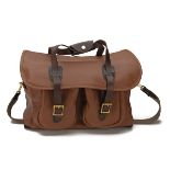 JOANNE YORATH A VIRTUALLY NEW AND UNUSED CANVAS & LEATHER HOLDALL OR WEEKEND / RANGE BAG, with