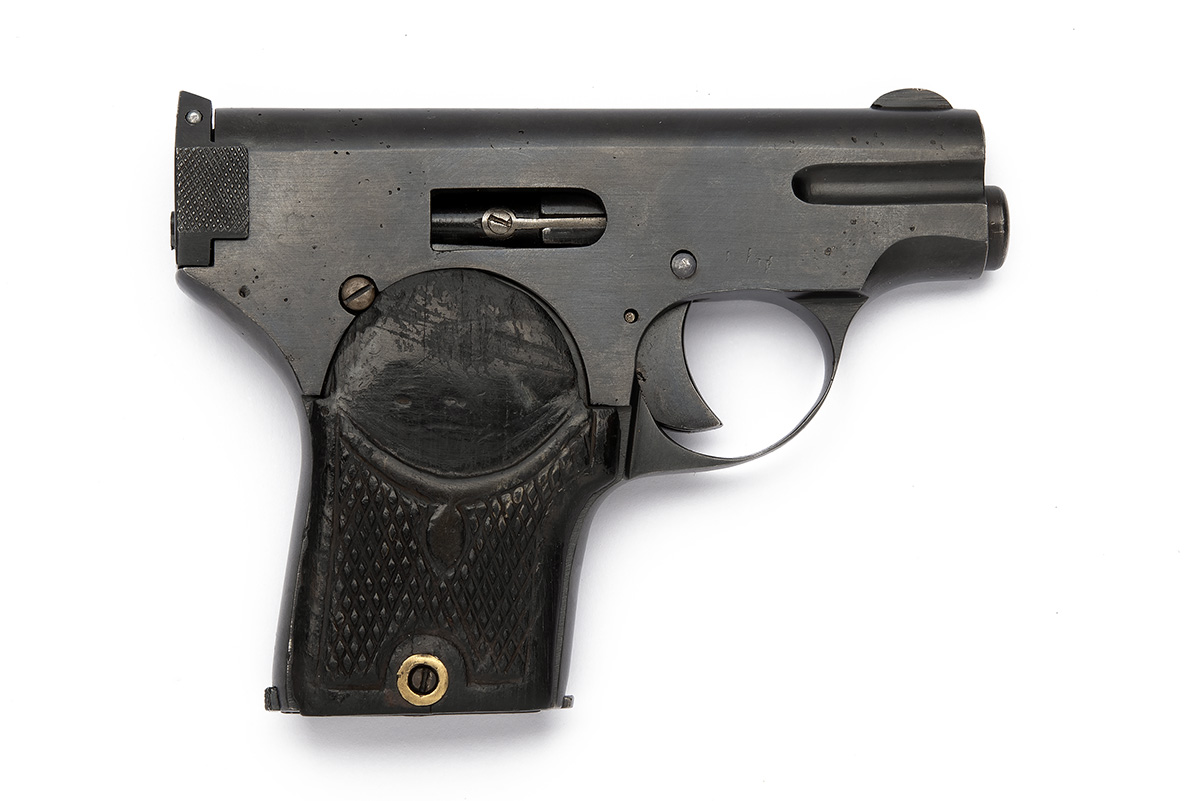 A RARE 5mm CLEMENT SEMI-AUTOMATIC POCKET PISTOL SIGNED HEINEMEYER, serial no. 2, similar to a Le - Bild 2 aus 4