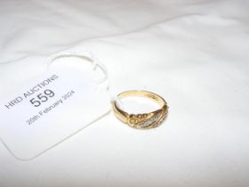 An 18ct diamond mounted ring - approx. size N/O