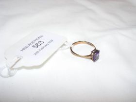 A 9ct amethyst dress ring - approx. size L