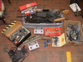 An assorted of Hornby 00 gauge train track and bui