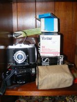 A selection of vintage photographic equipment, inc