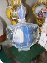 A Lalique Art Deco style perfume bottle with stopp