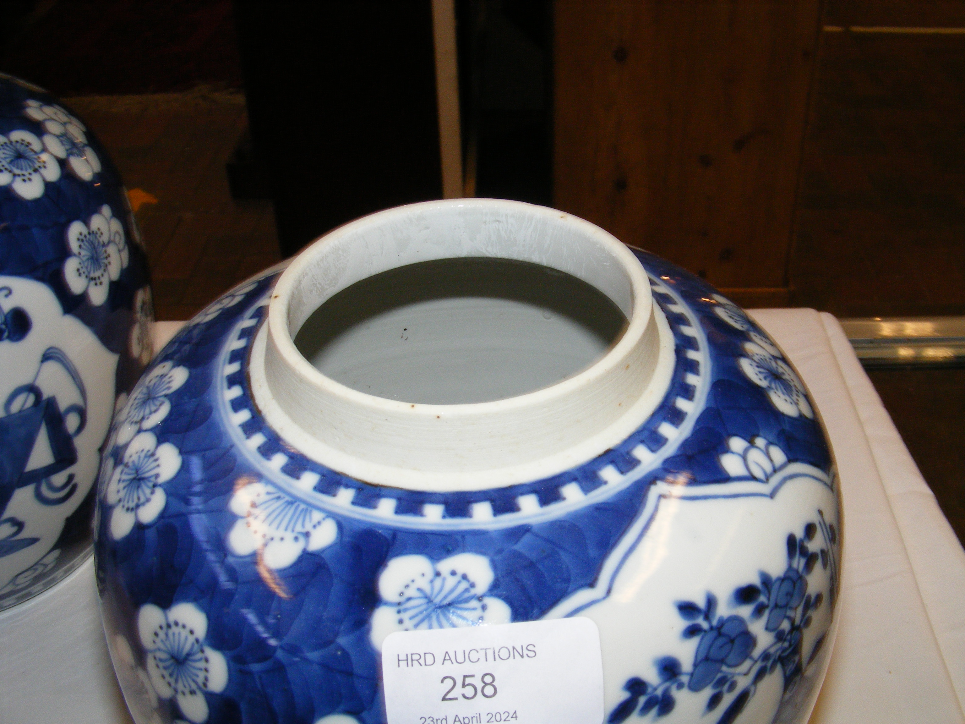 An antique Chinese ginger jar and cover together w - Image 3 of 32