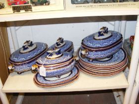 A quantity of Royal Worcester blue and white ware,