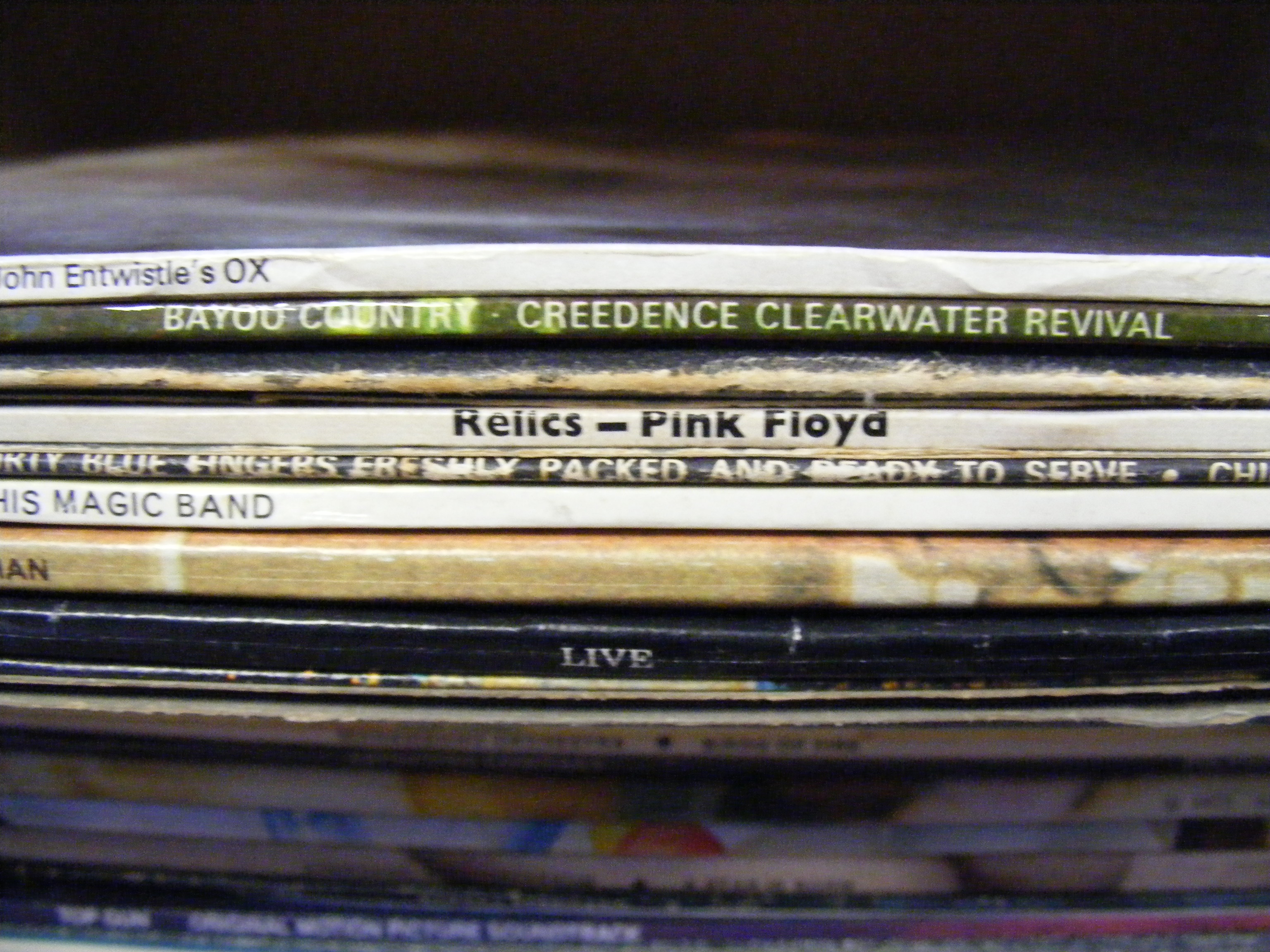 A collection of vinyl LP records - Image 10 of 12
