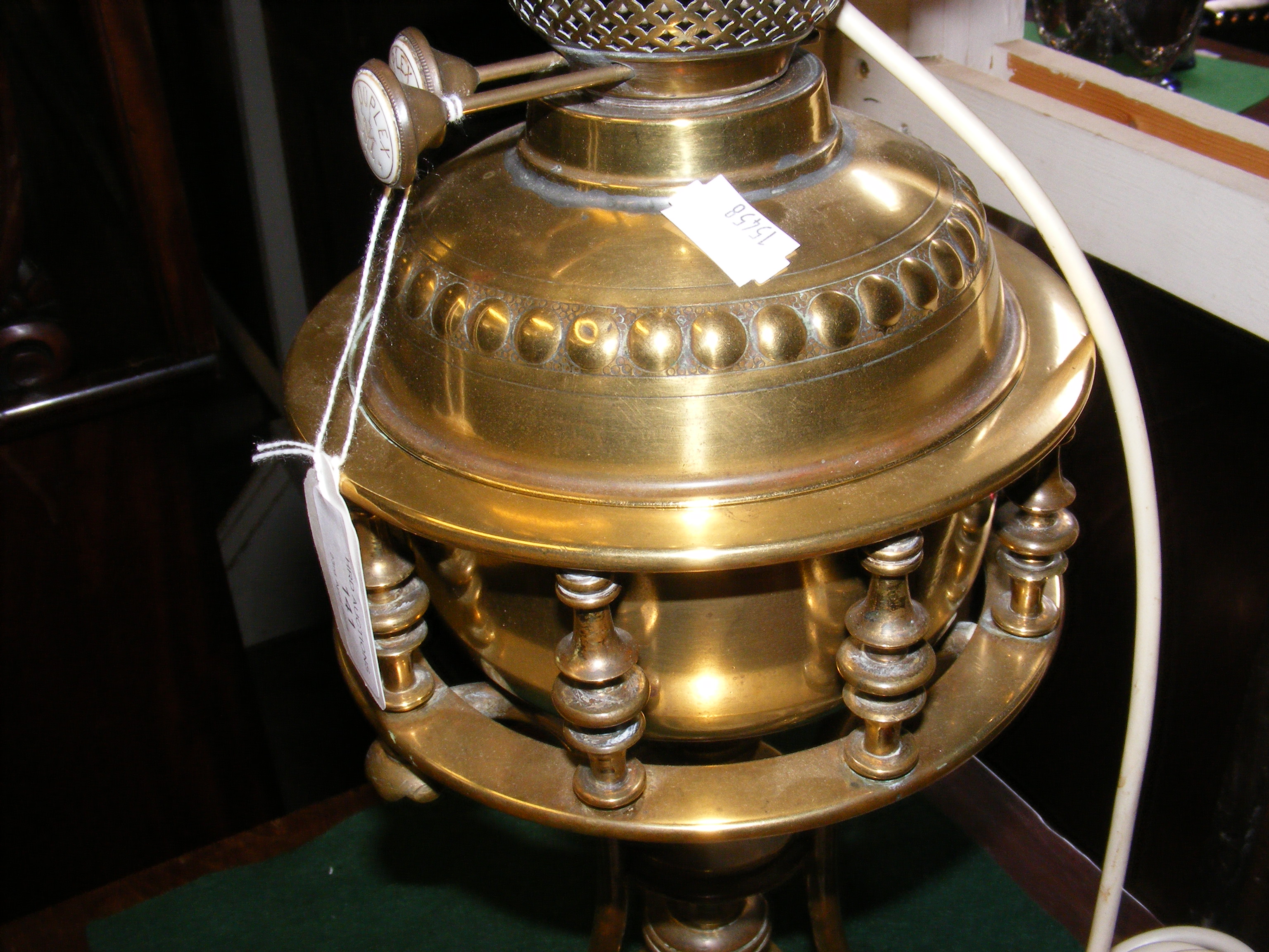 A Victorian brass oil lamp with duplex burners and - Image 4 of 8