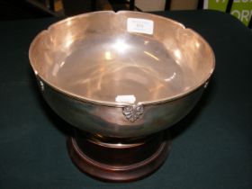 A silver bowl on stand - 20.5cm diameter with Ches