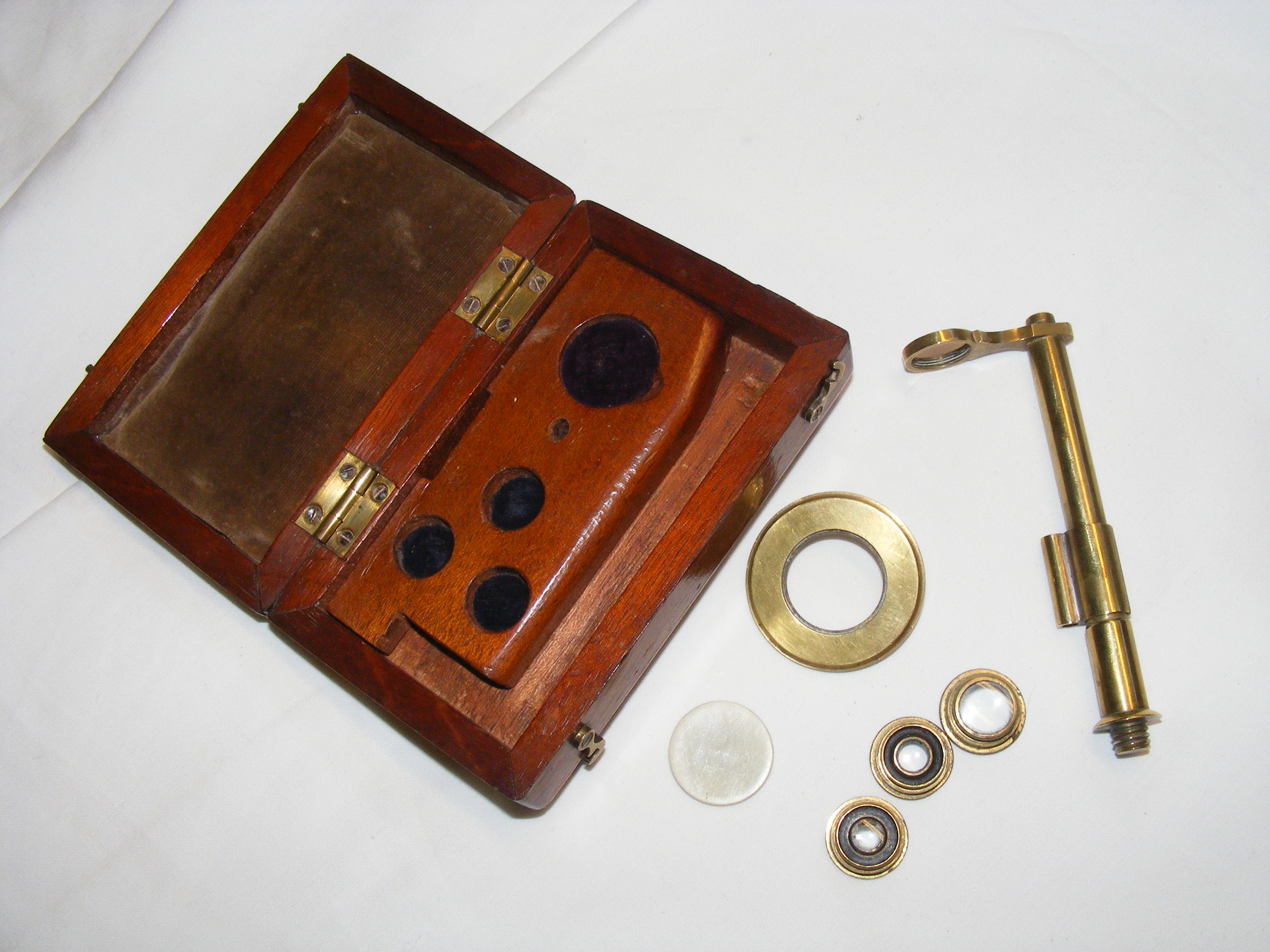 A Victorian pocket microscope with interchangeable - Image 8 of 8