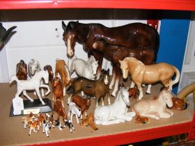 Assorted ceramic horse ornaments including Beswick