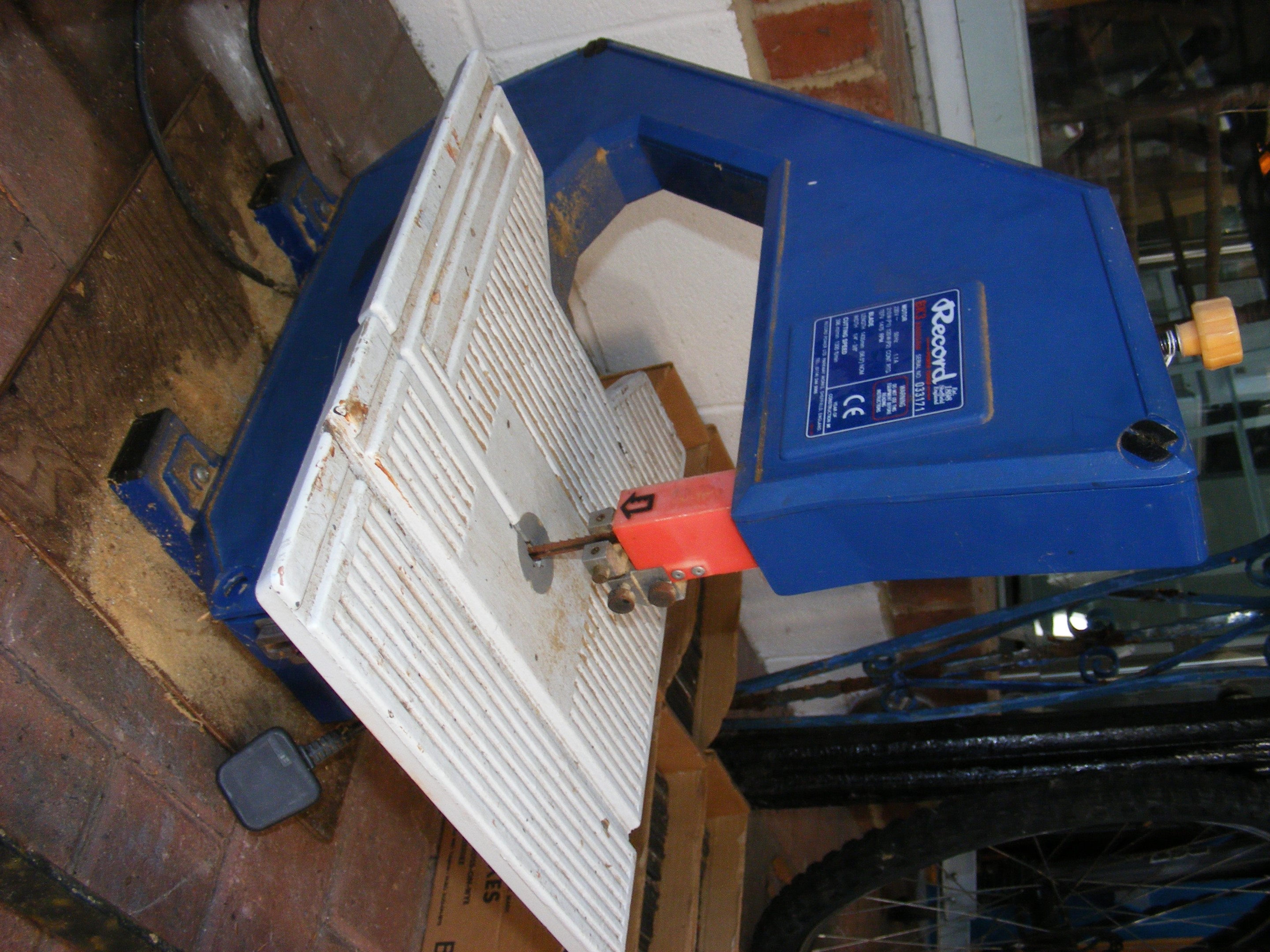 A Record Power Tools Worktop Jigsaw