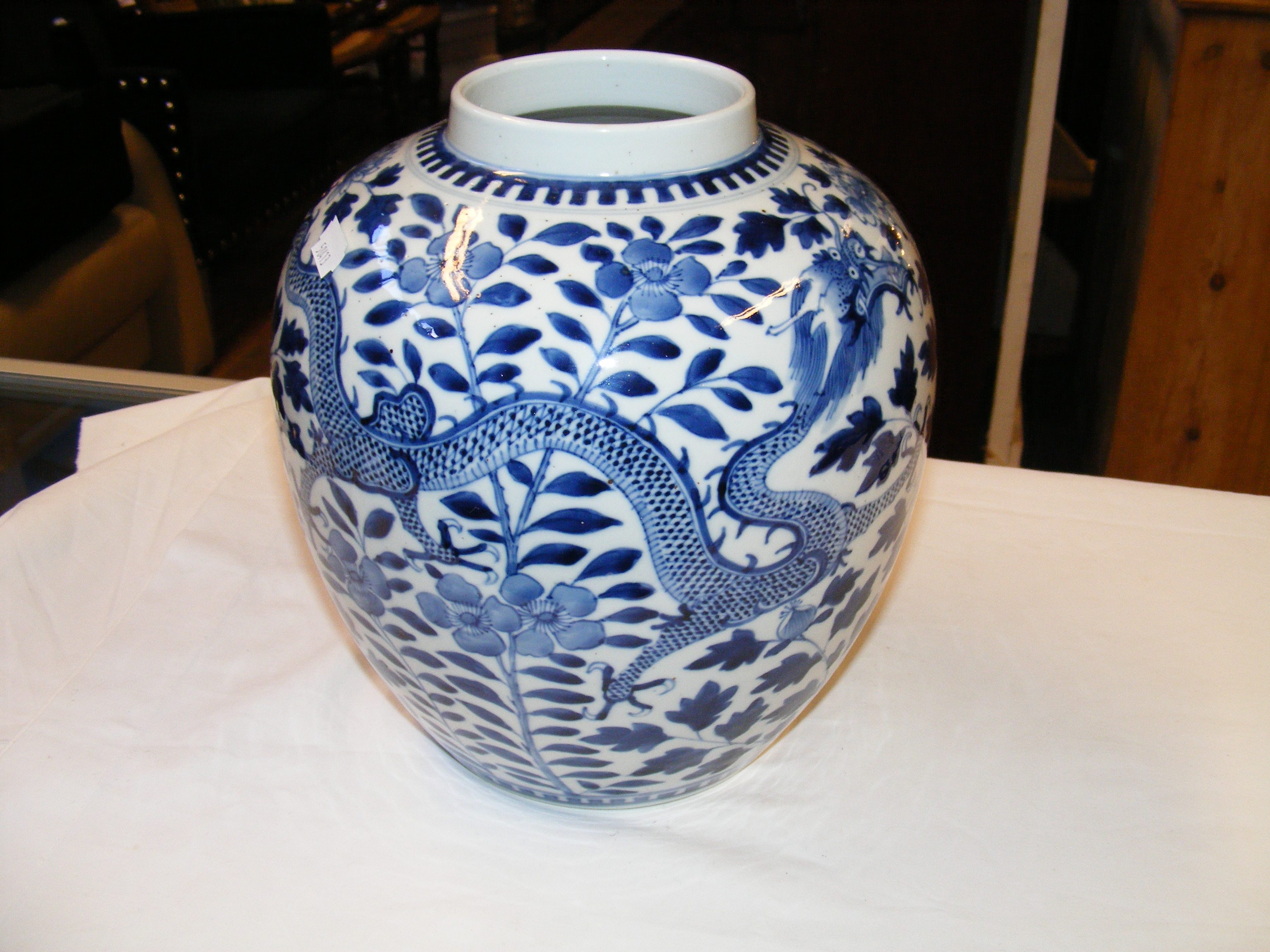 An antique Chinese ginger jar and cover with blue - Image 6 of 11