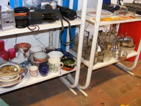 A sundry lot of collectable glass, ceramic and met