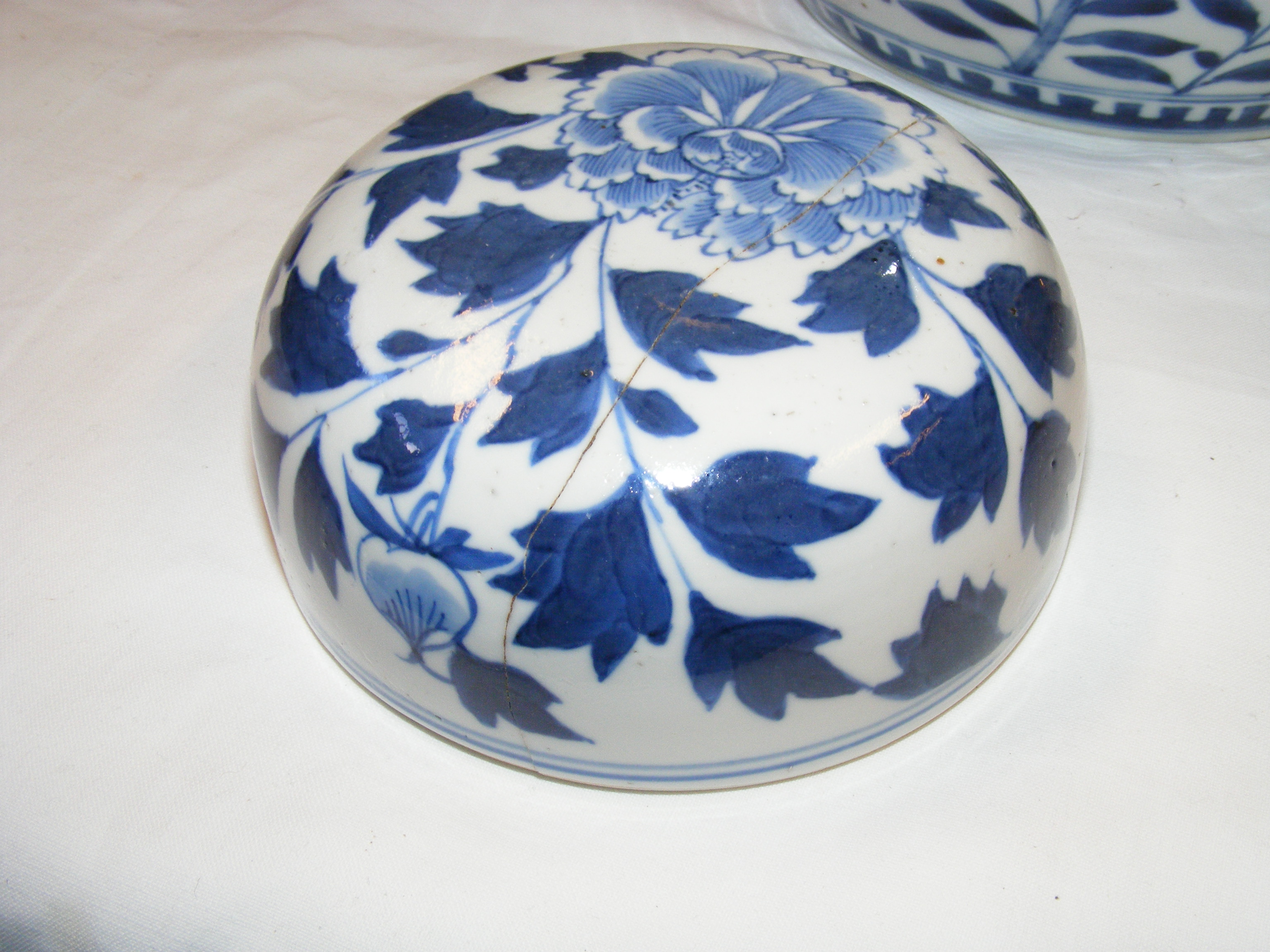 An antique Chinese ginger jar and cover with blue - Image 2 of 11