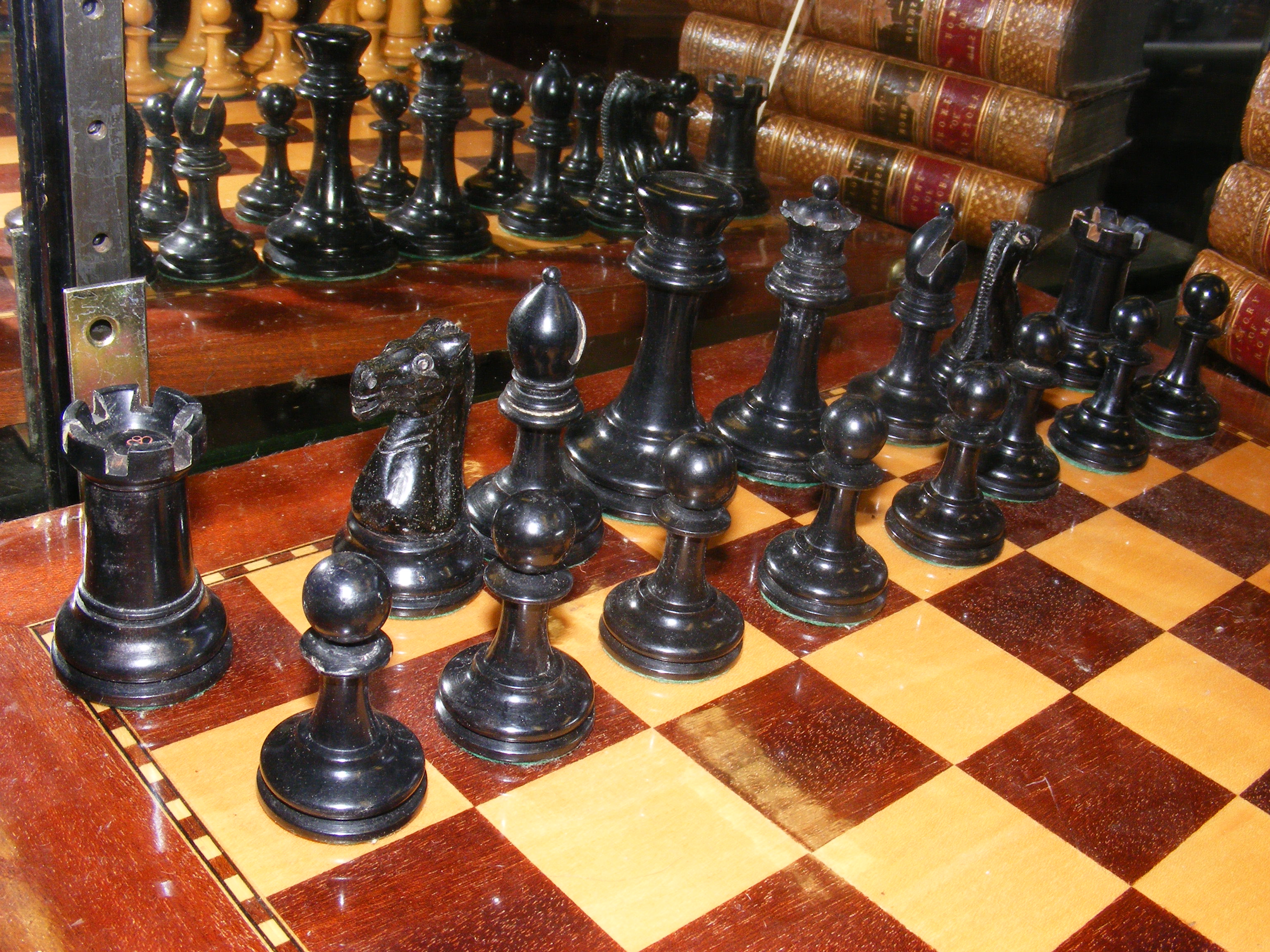 An antique chess set by Jaques of London - with or - Image 9 of 15