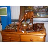 Assorted treen, including carved African animals