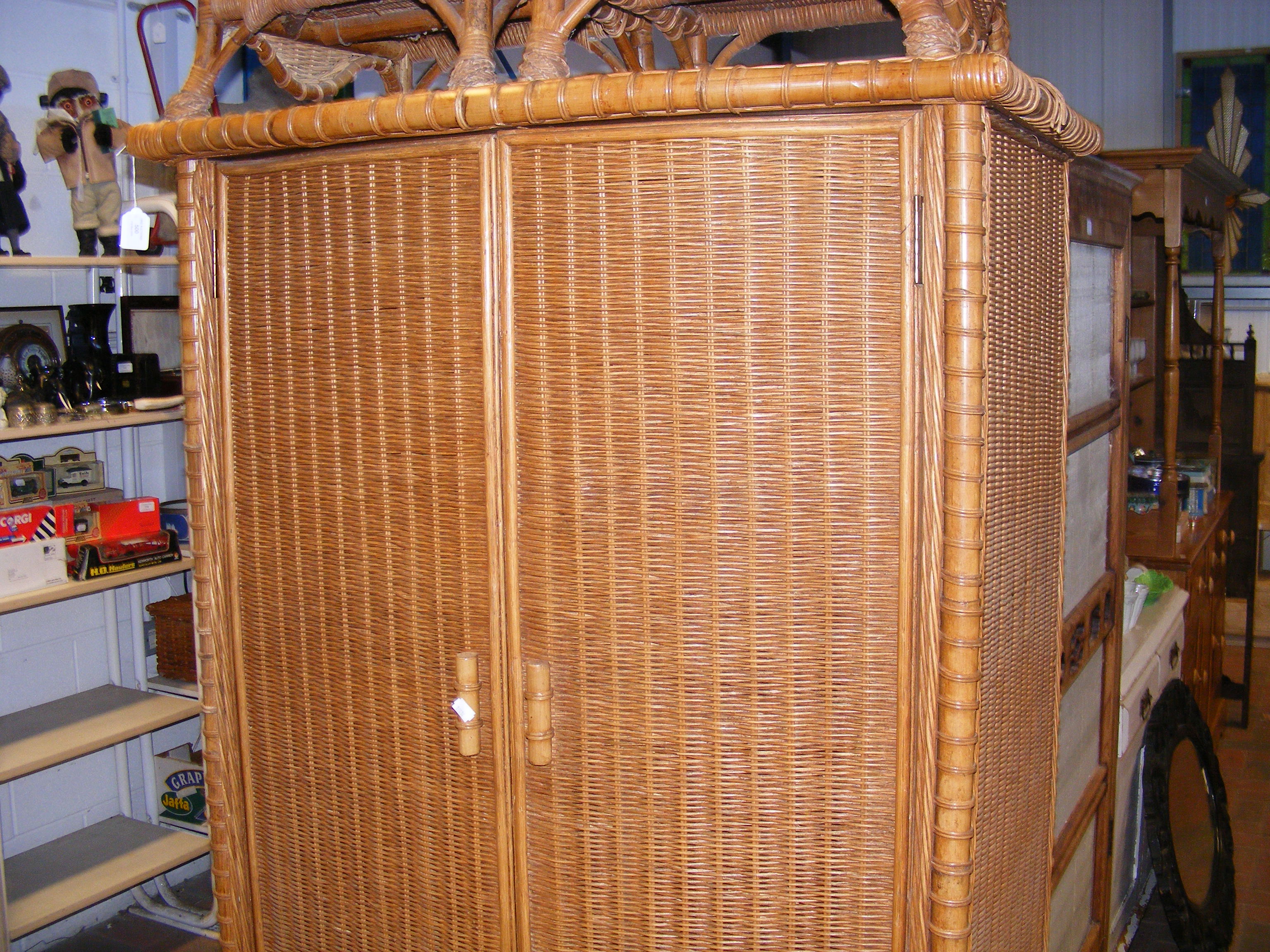 A cane and bamboo fronted wardrobe - width 99cm - Bild 2 aus 8