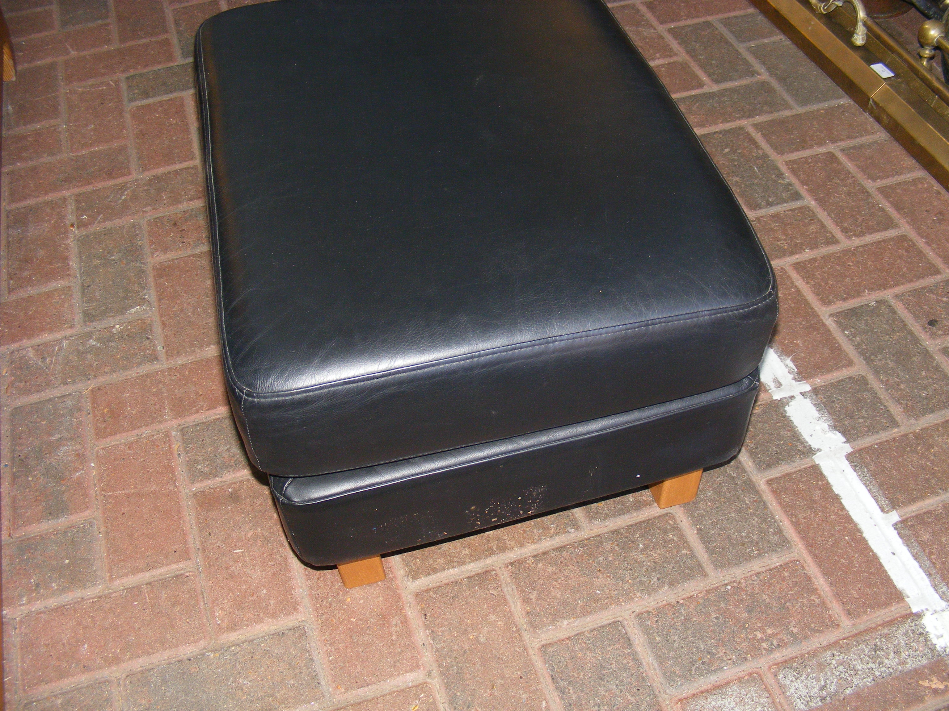 An Ercol black leather sofa with matching footstoo - Image 12 of 12