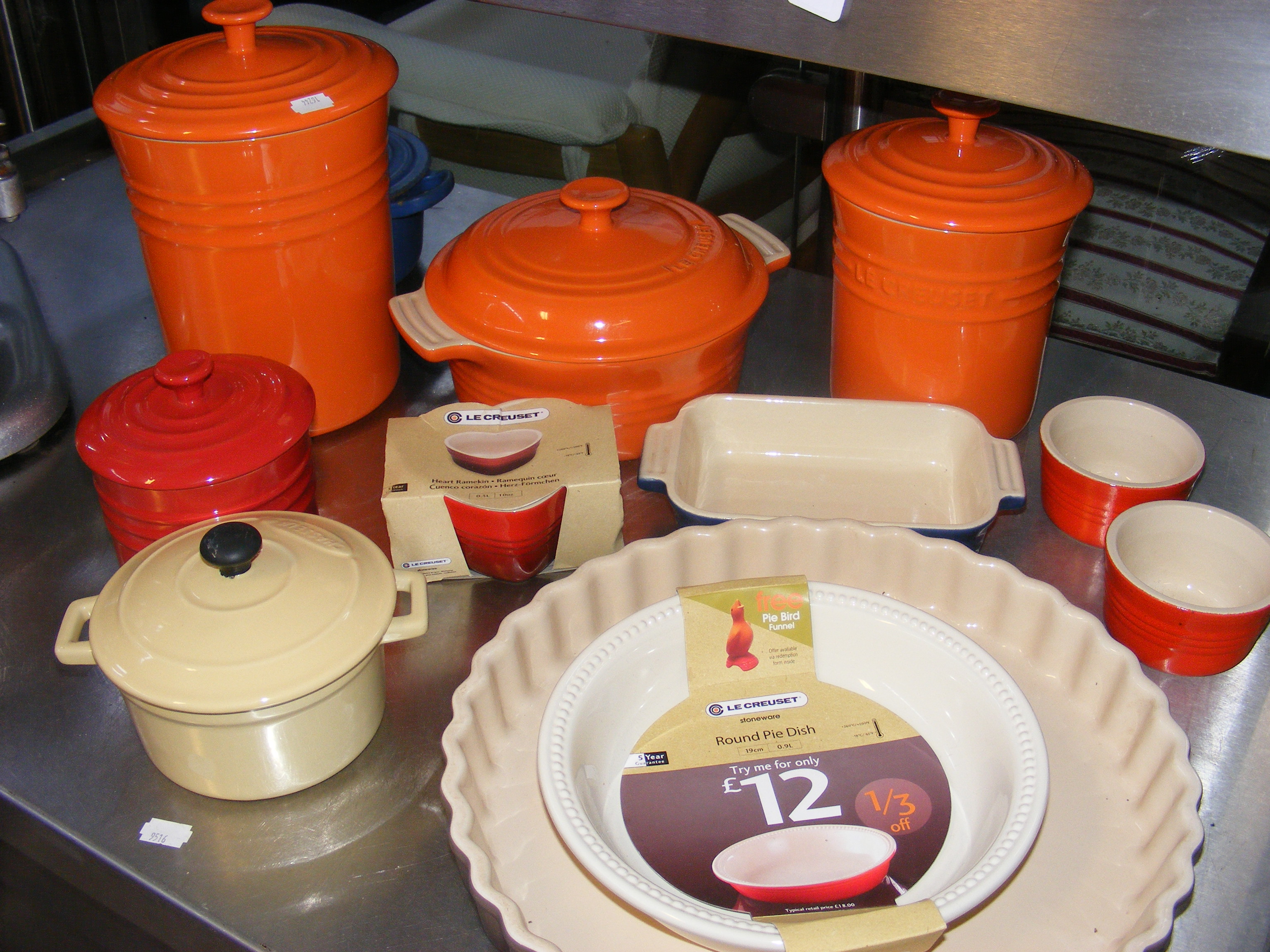 A collection of Le Creuset orange glaze ceramic wa - Image 3 of 5