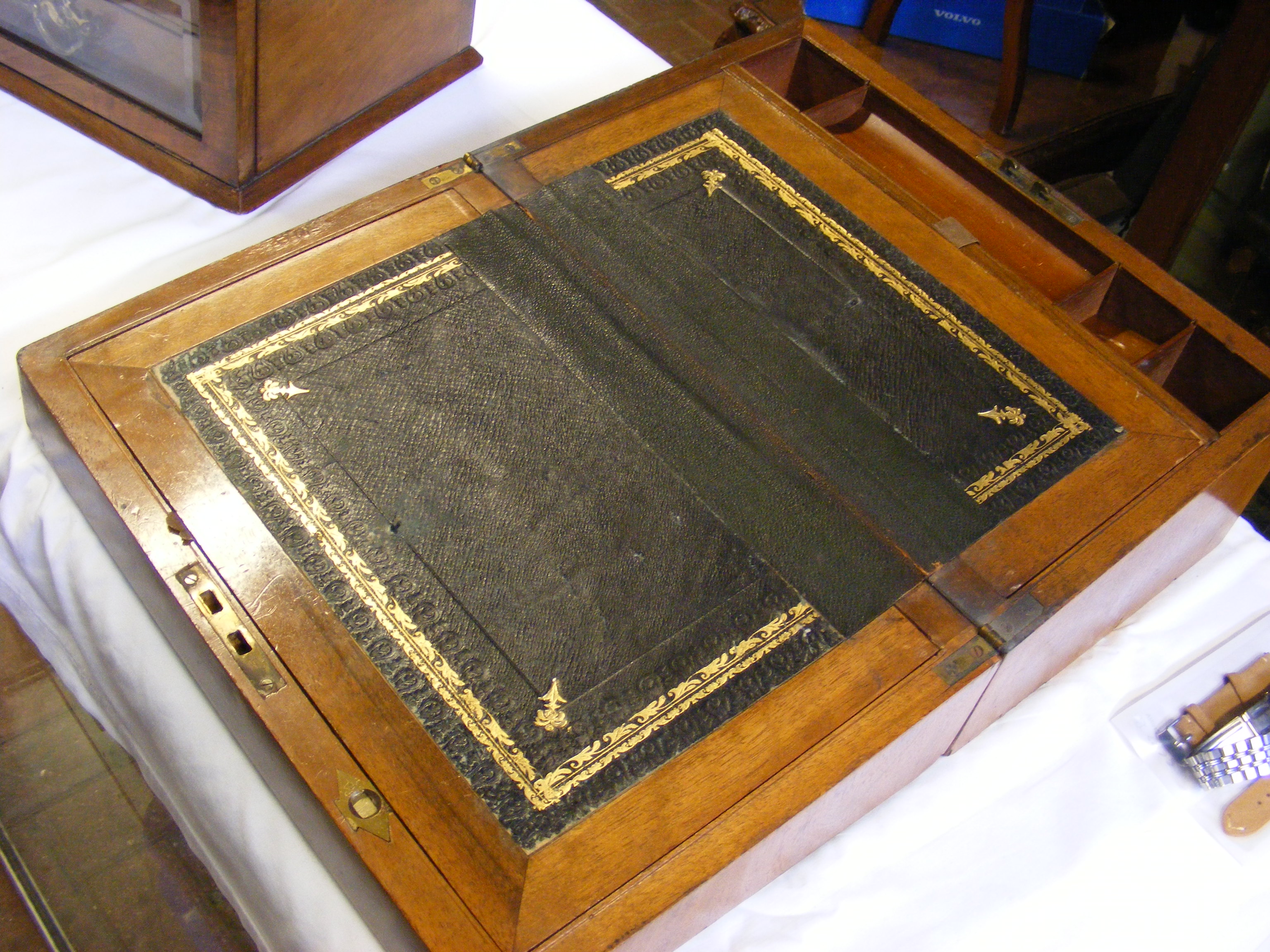 A jewellery box with glass front, together with wr - Image 11 of 36