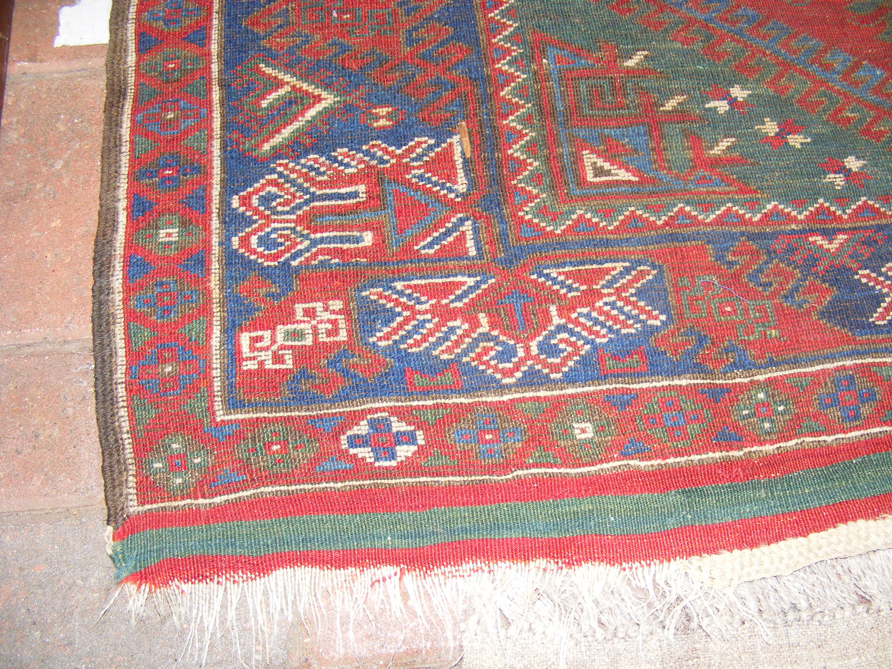 A Middle Eastern rug with geometric border - 150cm - Image 6 of 8