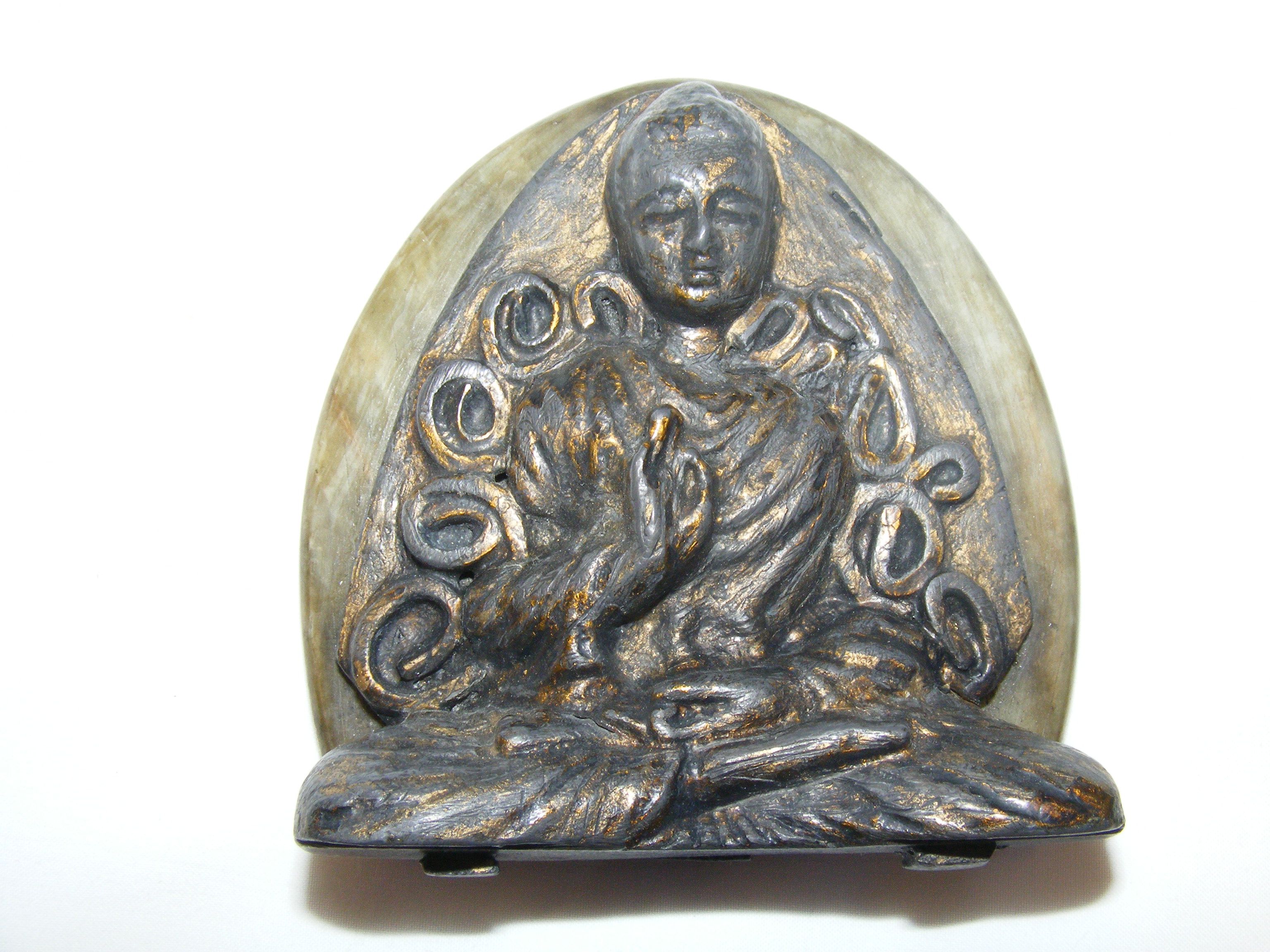 A Chinese jade snuff bottle with soapstone and met - Image 2 of 7