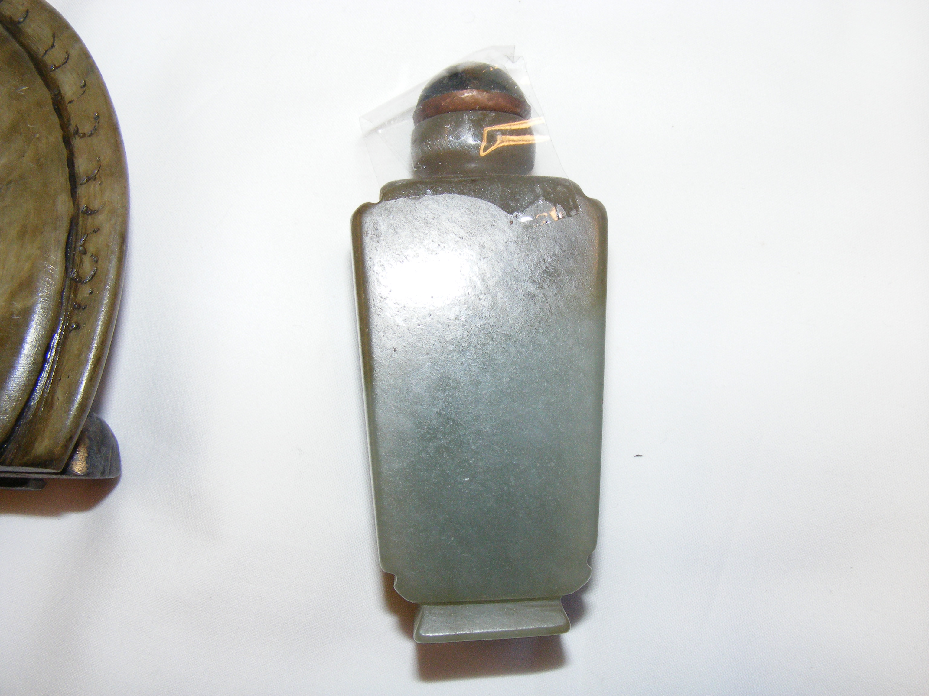 A Chinese jade snuff bottle with soapstone and met - Image 5 of 7