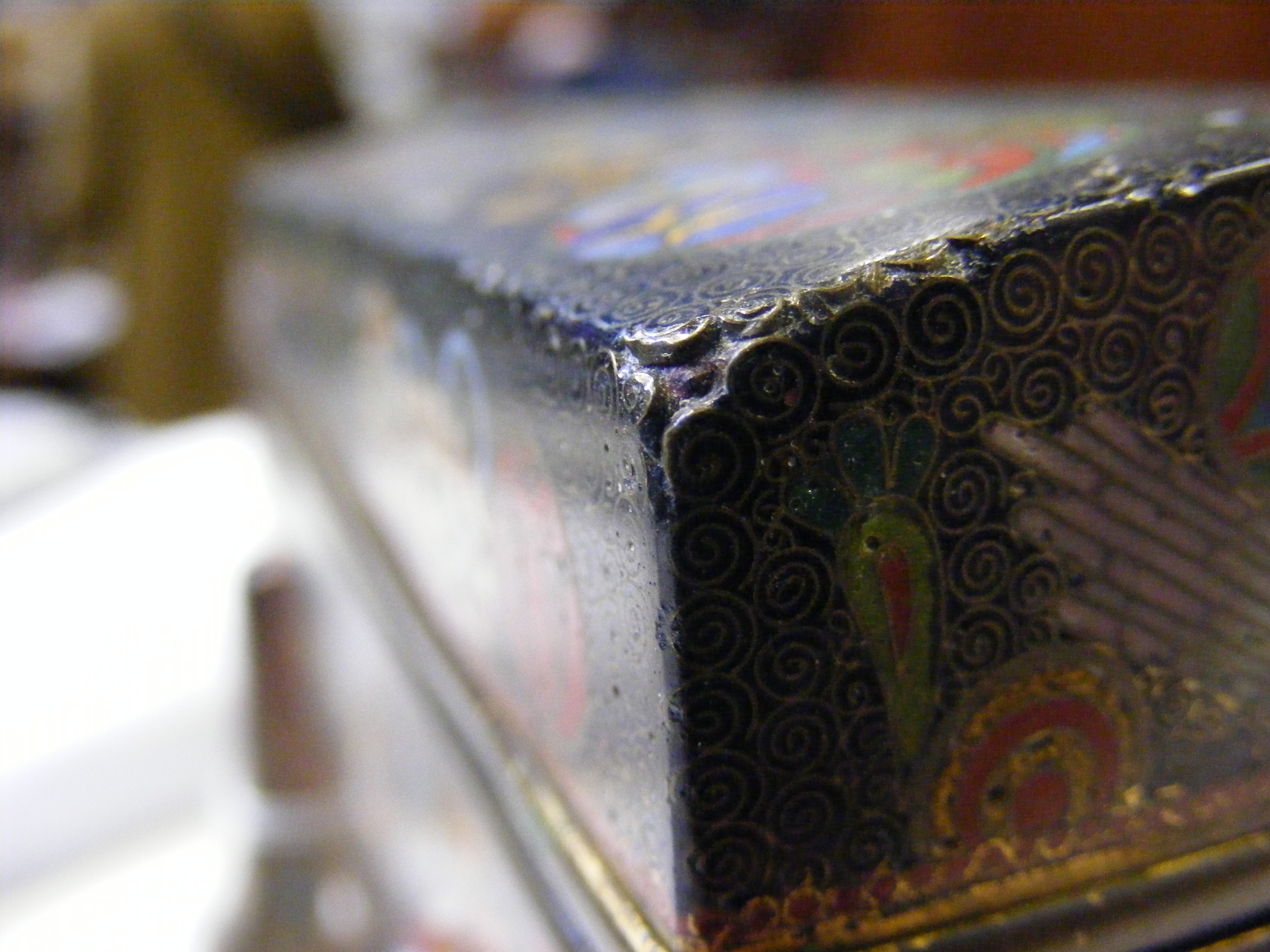 An antique Cloisonne rectangular box with dragon a - Image 4 of 17