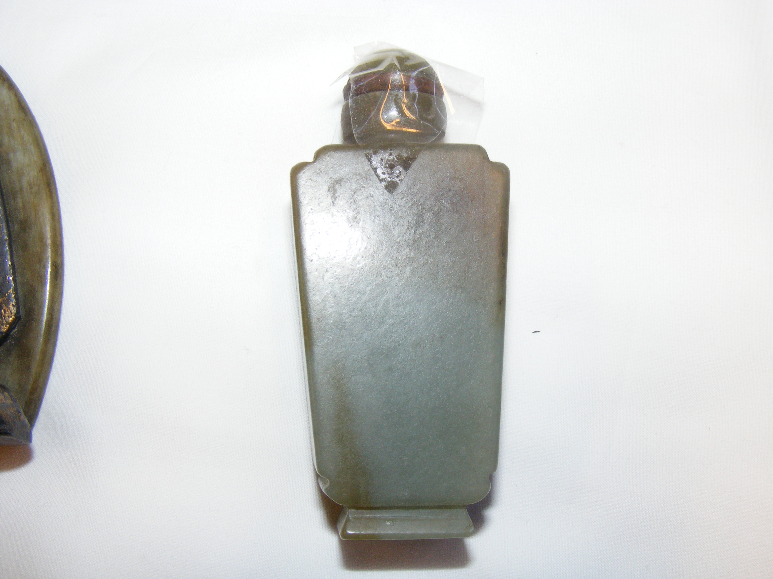 A Chinese jade snuff bottle with soapstone and met - Image 3 of 7